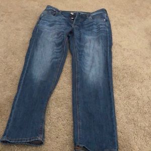 America Eagle TomGirl jeans.